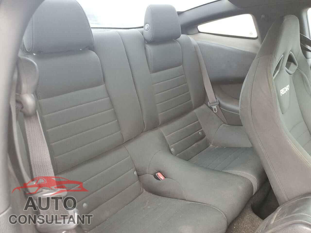 FORD MUSTANG 2014 - 1ZVBP8CF8E5281264