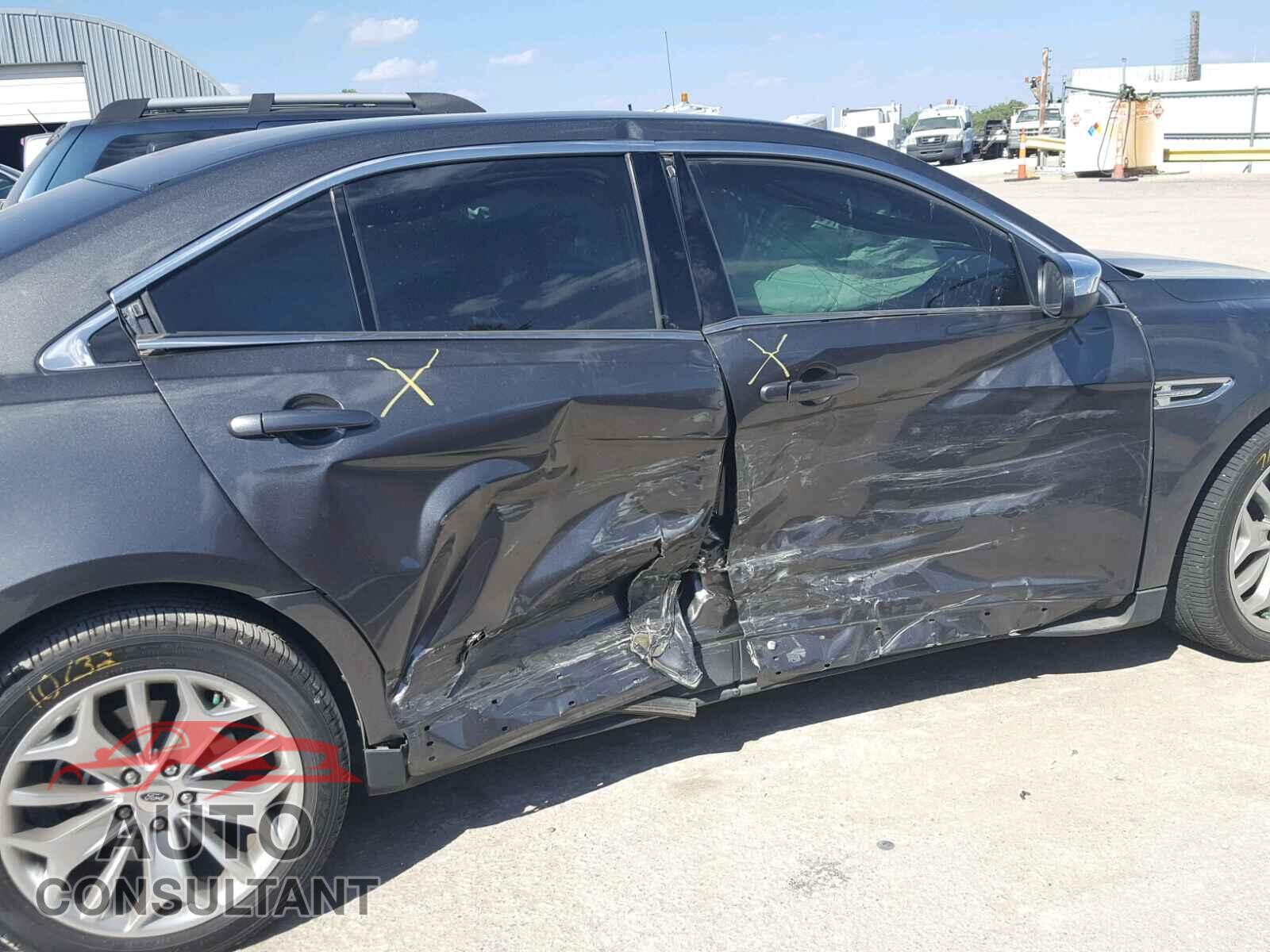 FORD TAURUS 2015 - 1FAHP2F84FG127511