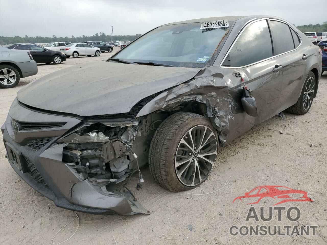 TOYOTA CAMRY 2018 - 4T1B11HK2JU653565