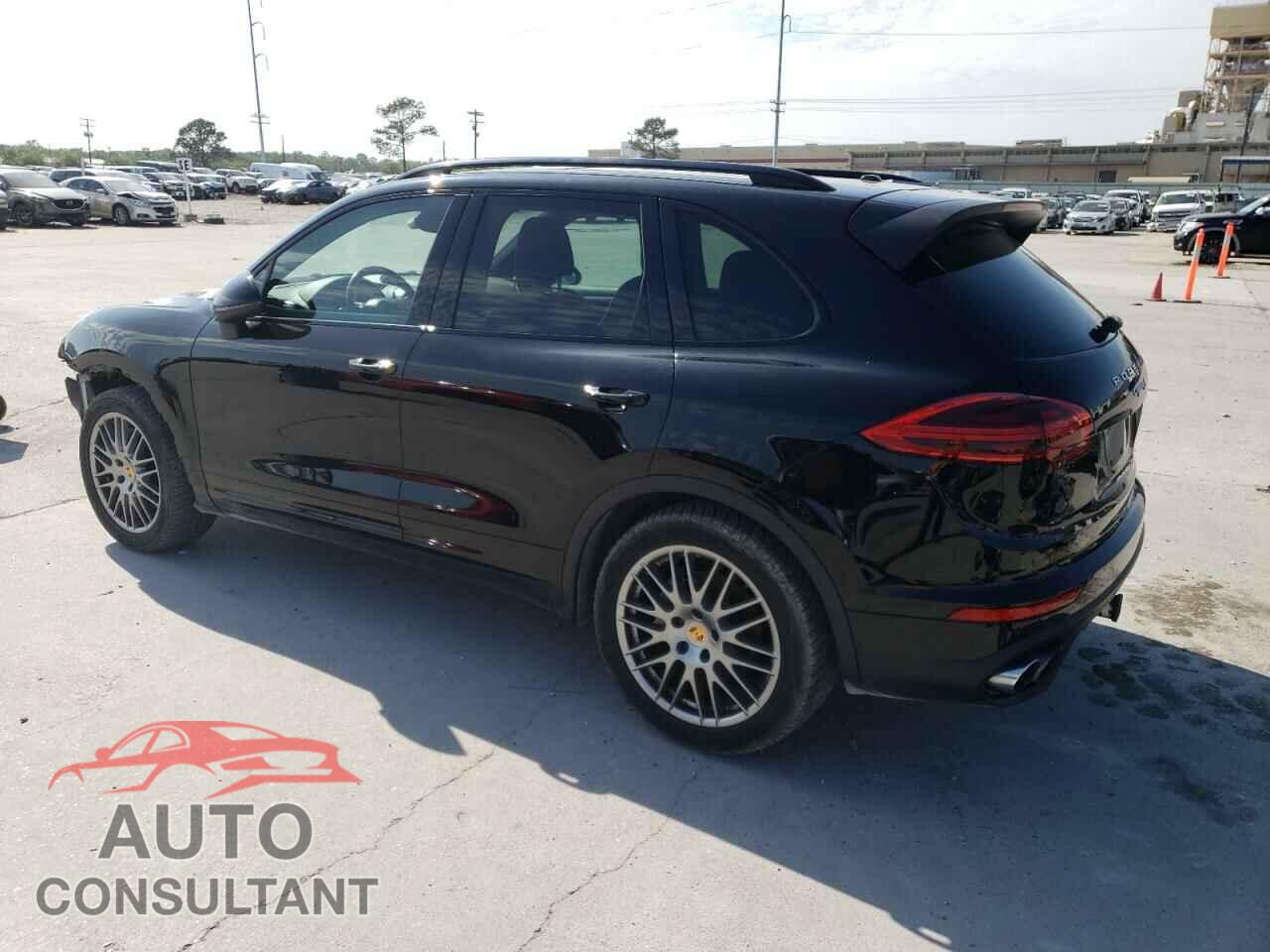 PORSCHE CAYENNE 2017 - WP1AB2A20HLA51114