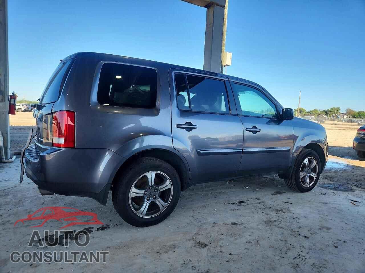 HONDA PILOT 2015 - 5FNYF3H38FB004843