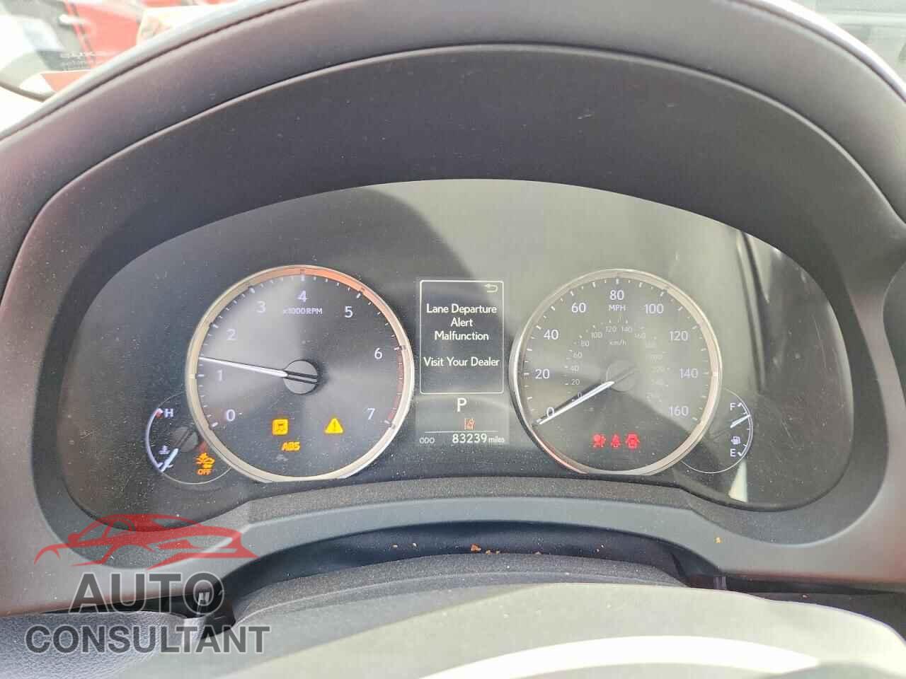 LEXUS IS 2018 - JTHBA1D27J5067107