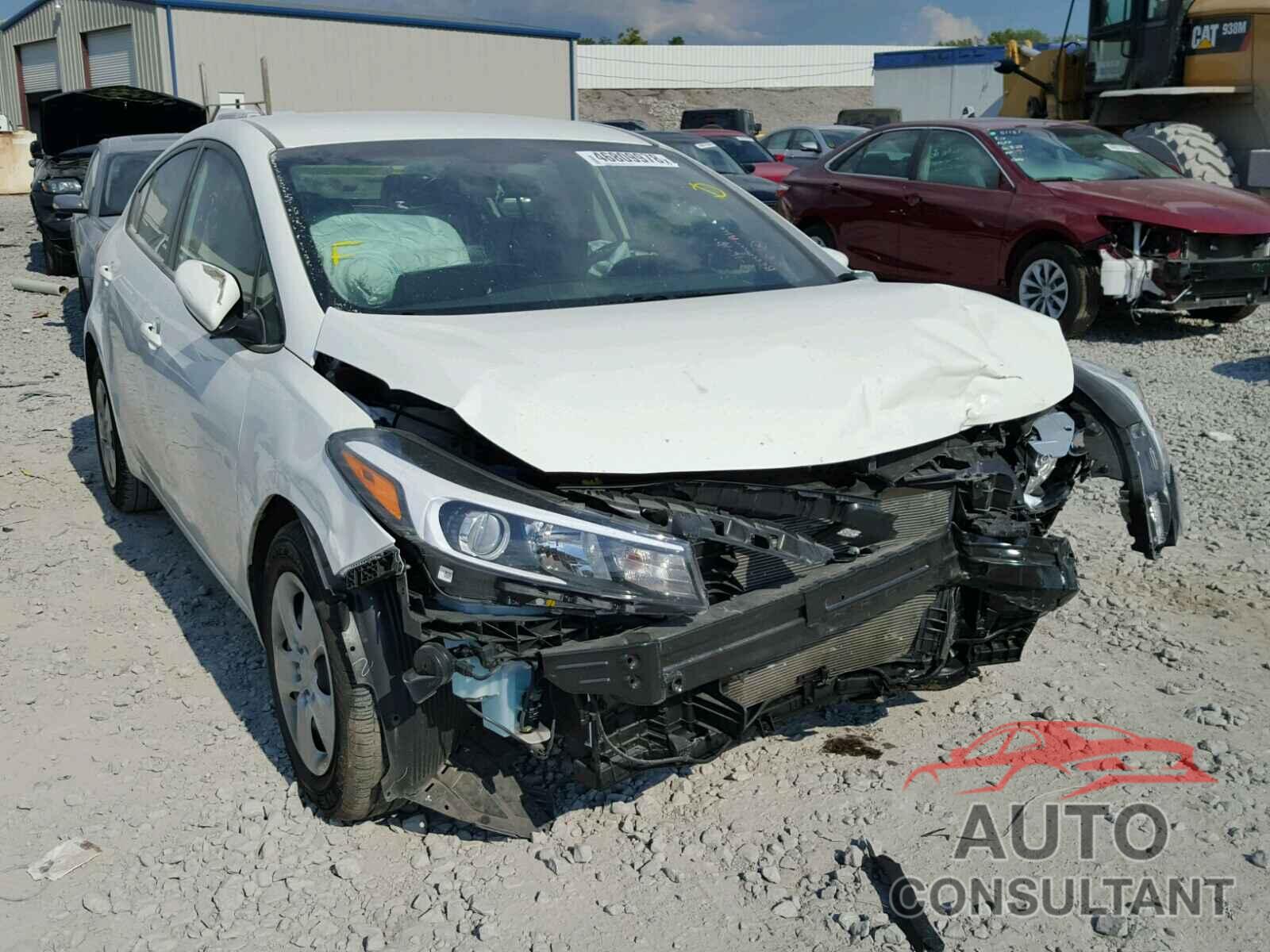 KIA FORTE 2018 - 3KPFK4A76JE228827