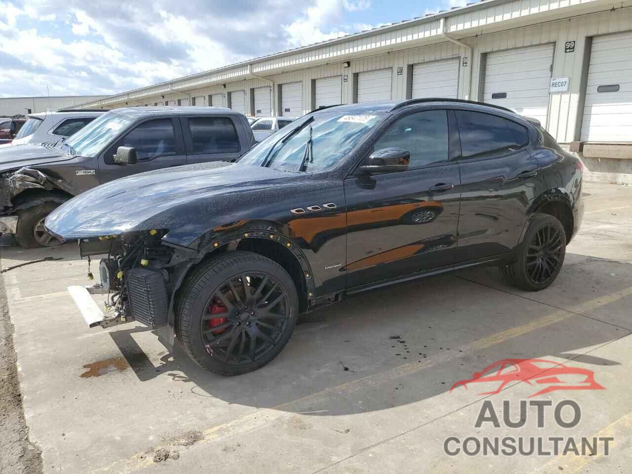MASERATI ALL MODELS 2018 - ZN661XUS4JX302443