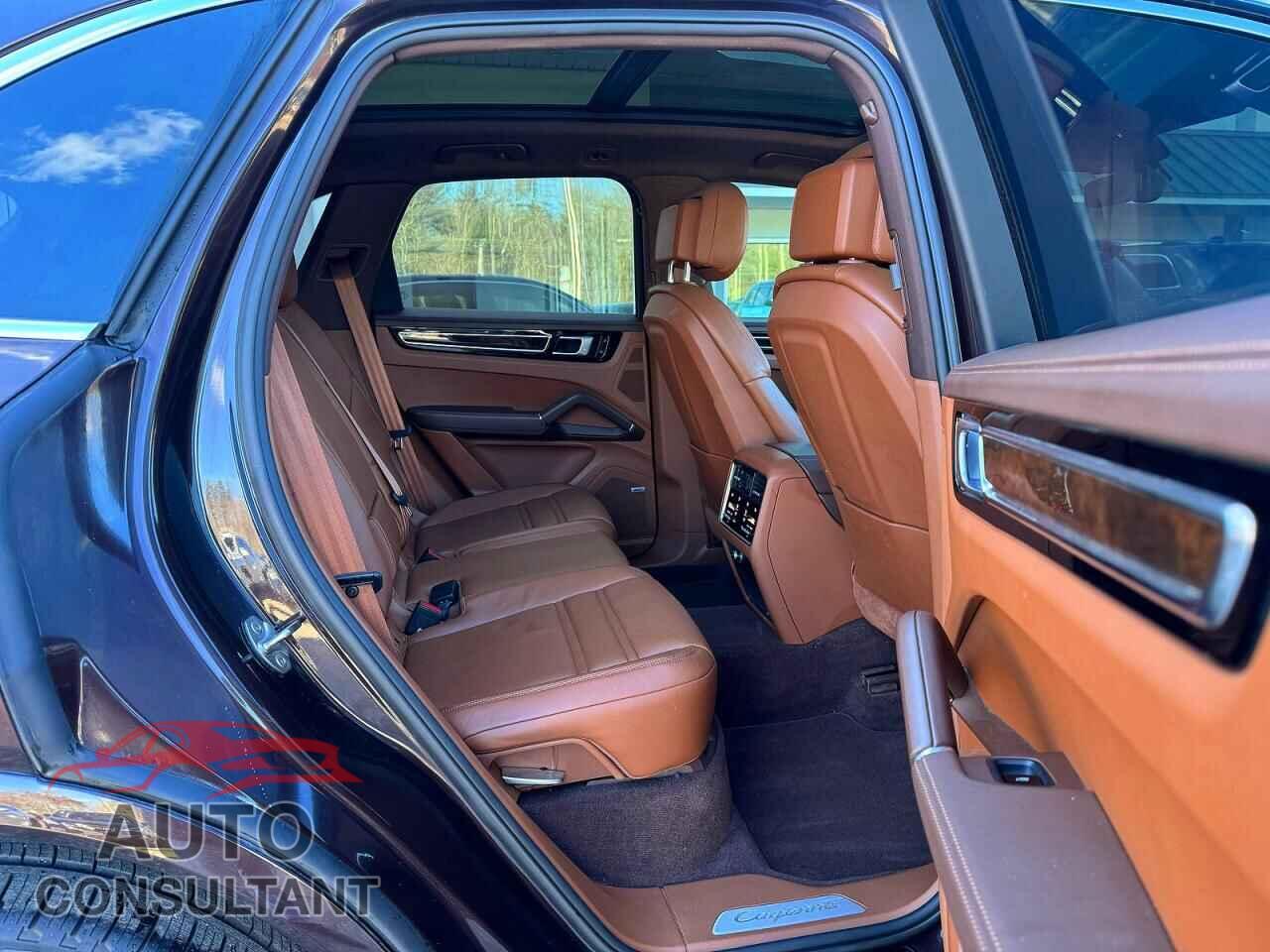 PORSCHE CAYENNE 2019 - WP1AA2AY6KDA08972