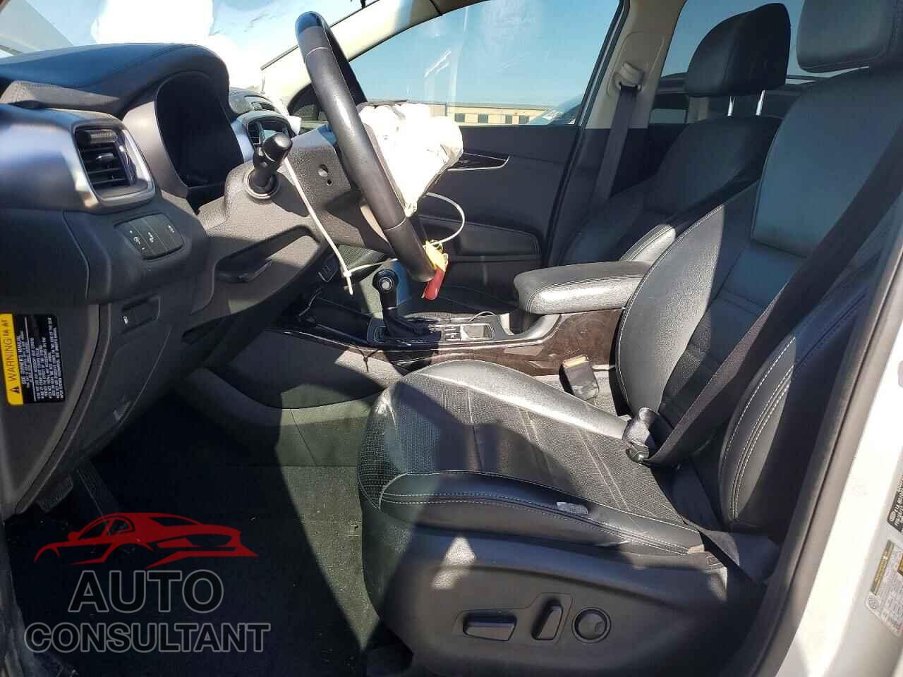 KIA SORENTO 2017 - 5XYPH4A58HG324232