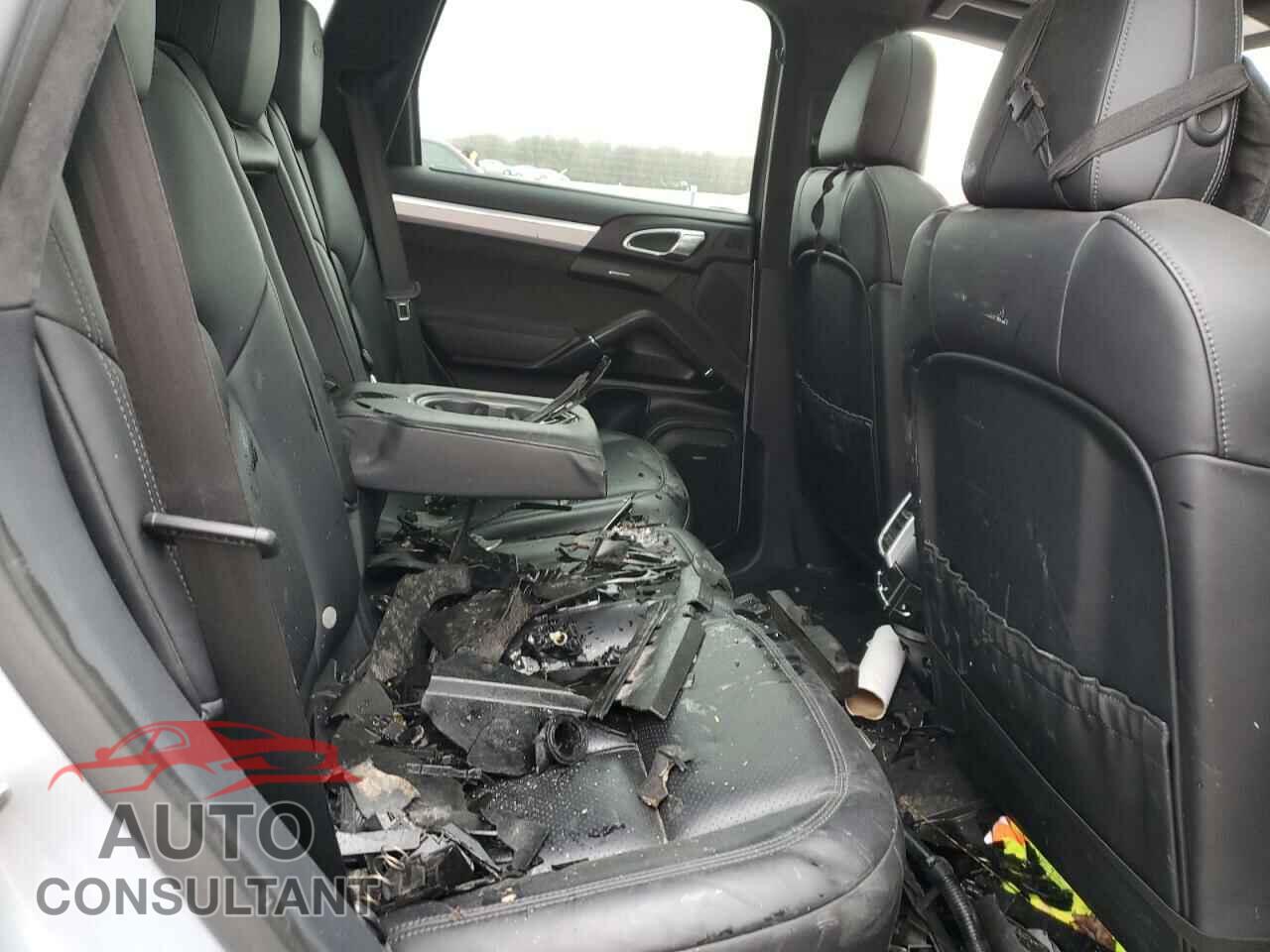 PORSCHE CAYENNE 2016 - WP1AD2A29GLA79535