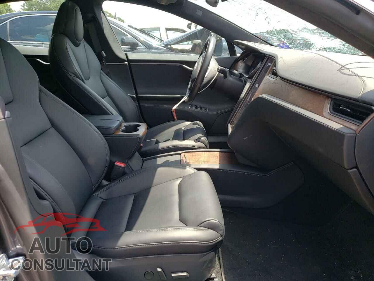 TESLA MODEL S 2020 - 5YJSA1E28LF411285