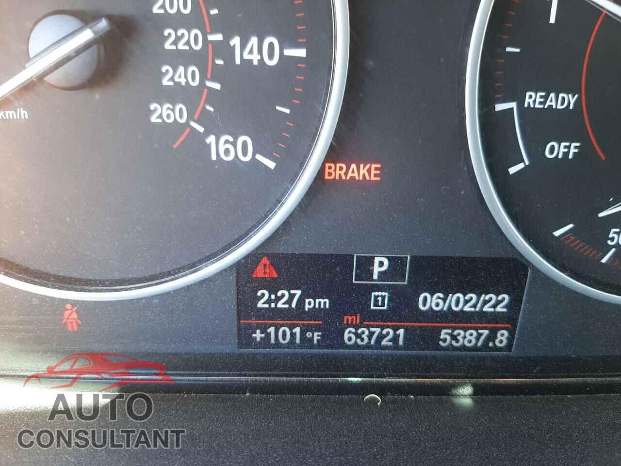BMW 3 SERIES 2017 - WBA8B9C53HK676111