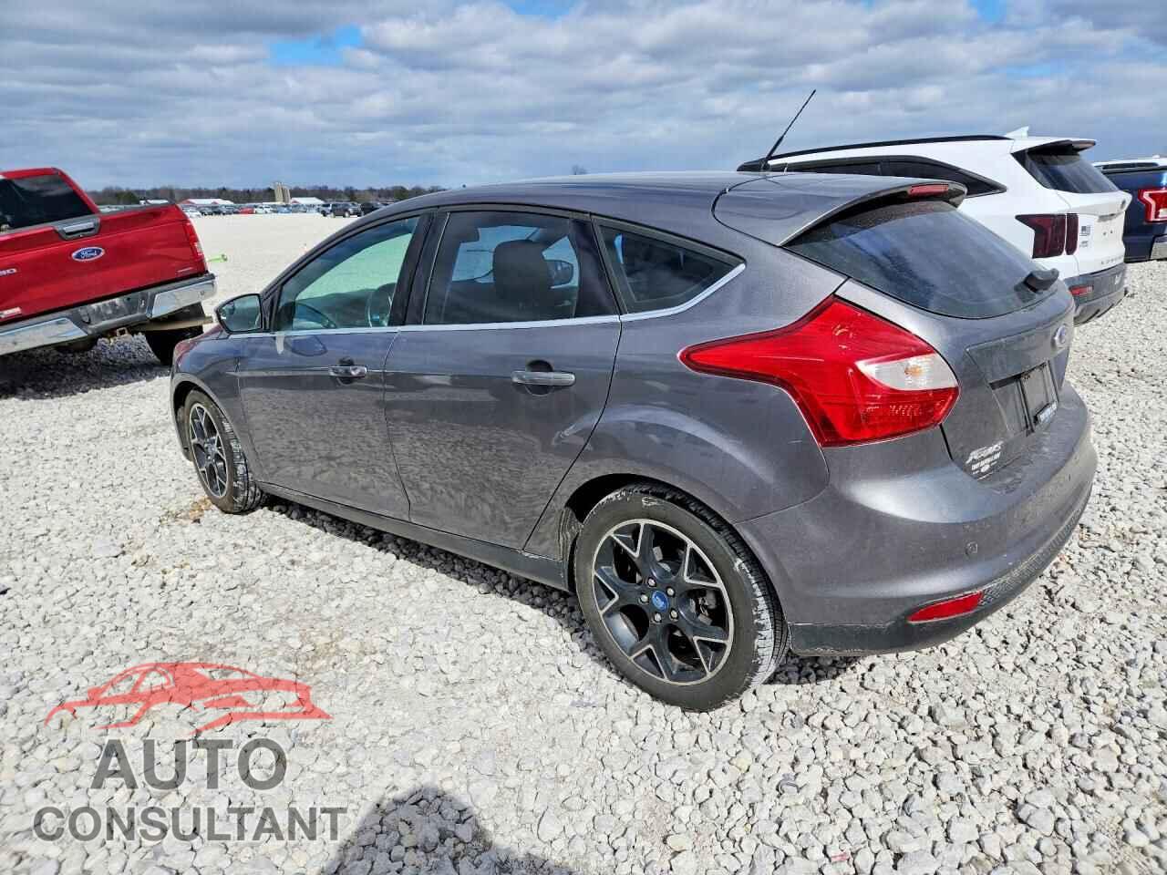 FORD FOCUS 2012 - 1FAHP3N23CL215035