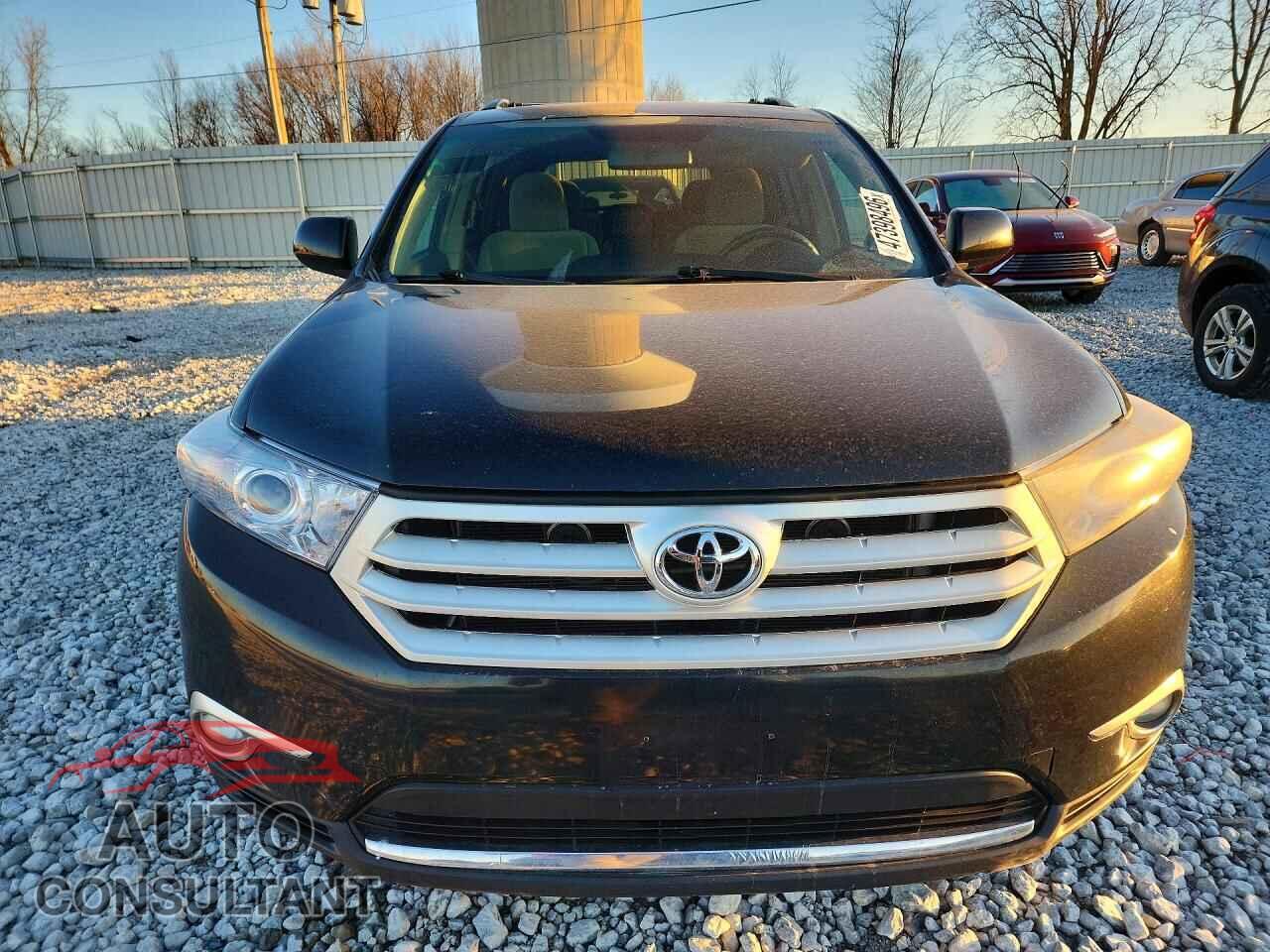 TOYOTA HIGHLANDER 2011 - 5TDBK3EH3BS089727