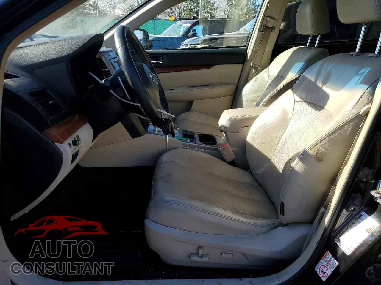 SUBARU OUTBACK 2014 - 4S4BRBLC2E3210908