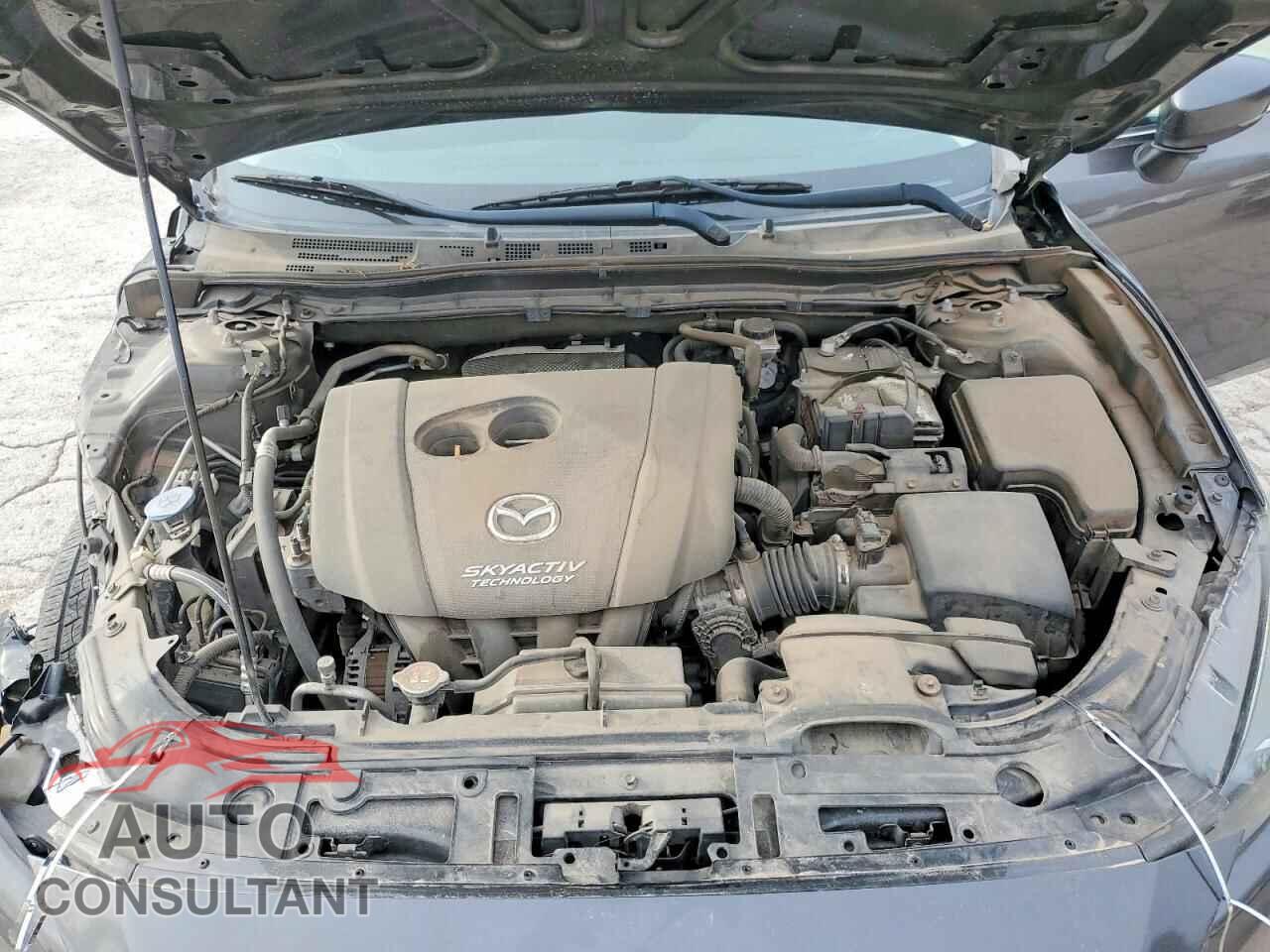 MAZDA 3 2018 - 3MZBN1U77JM228564