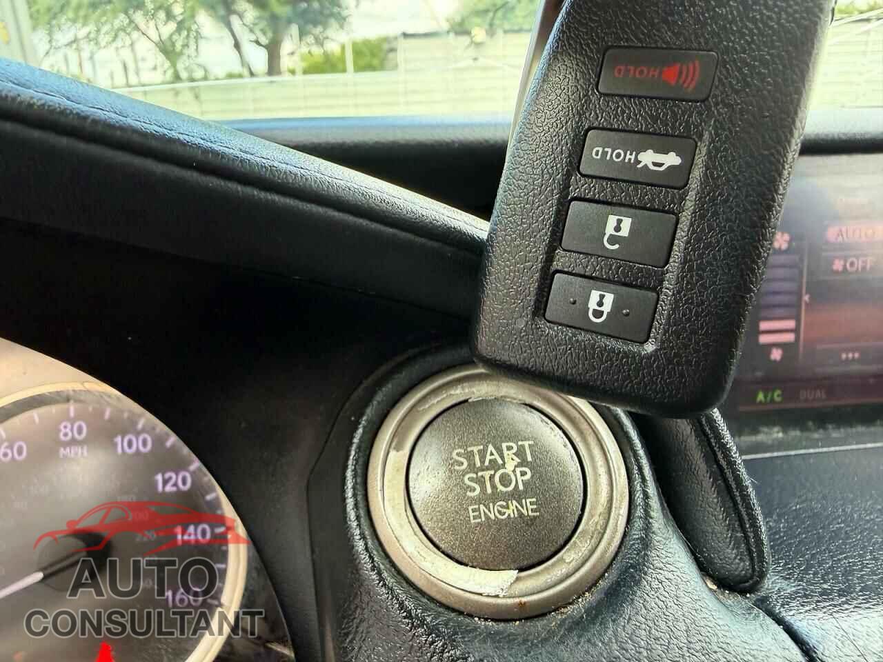 LEXUS IS 2014 - JTHBF1D29E5011886