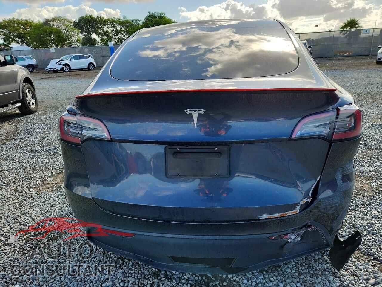 TESLA MODEL Y 2024 - 7SAYGDED9RF112248