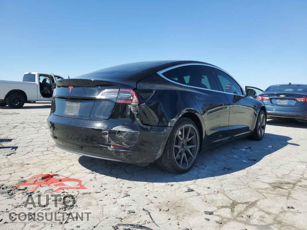 TESLA MODEL 3 2018 - 5YJ3E1EA9JF056673