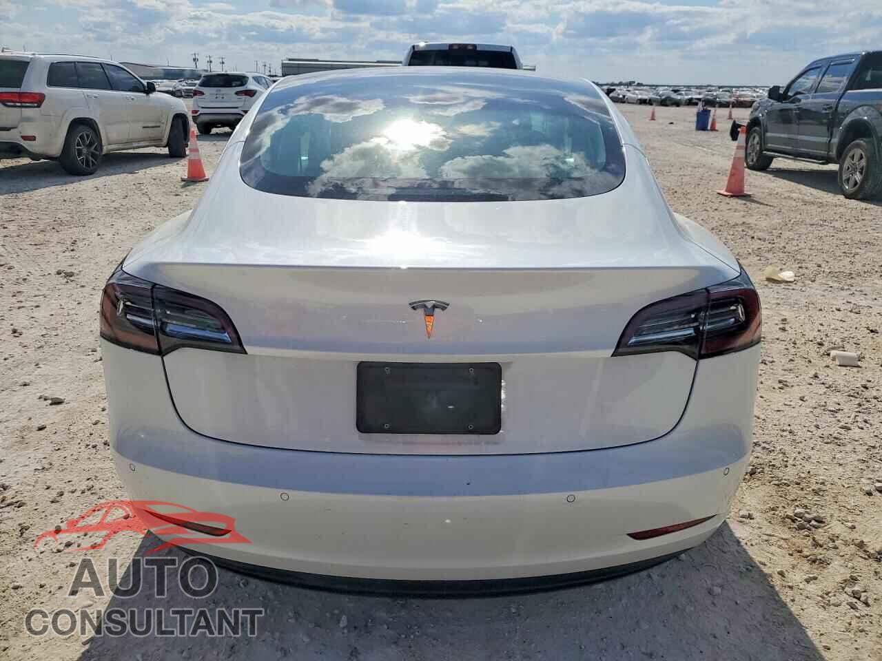 TESLA MODEL 3 2020 - 5YJ3E1EA6LF597747