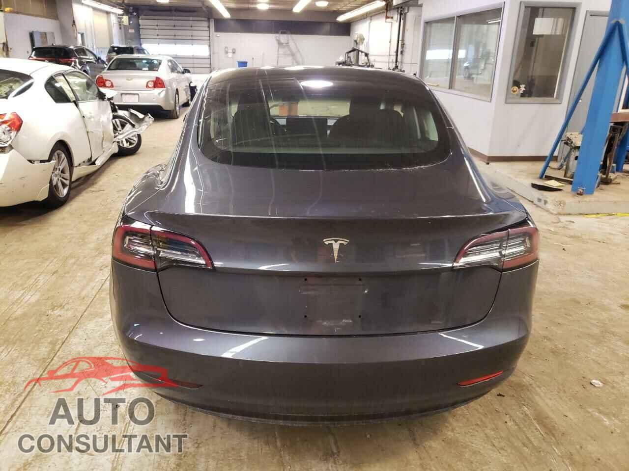 TESLA MODEL 3 2018 - 5YJ3E1EA2JF153746