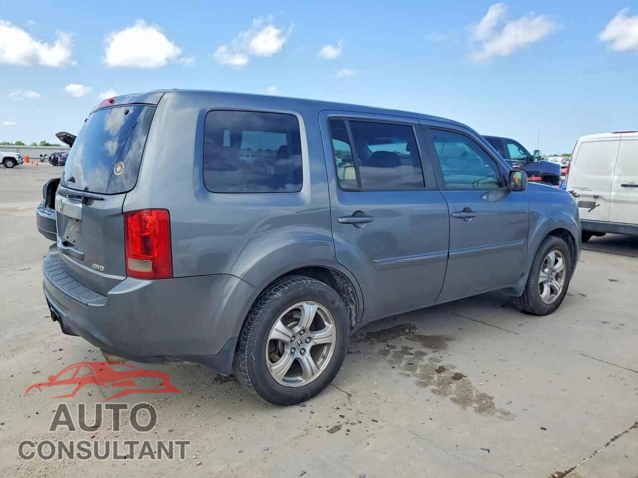 HONDA PILOT 2013 - 5FNYF4H60DB038014