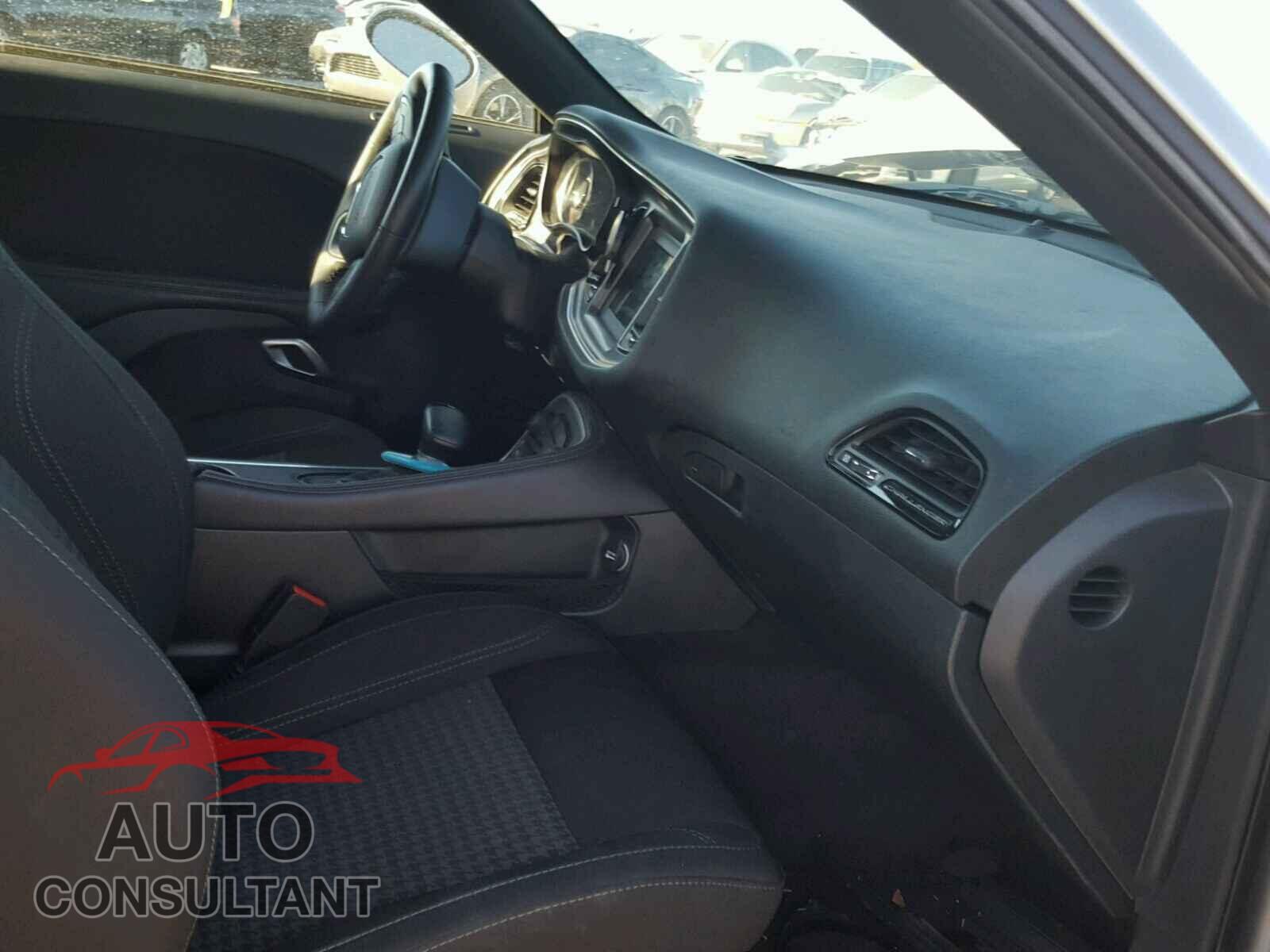 DODGE CHALLENGER 2018 - 2C3CDZAG5JH202304