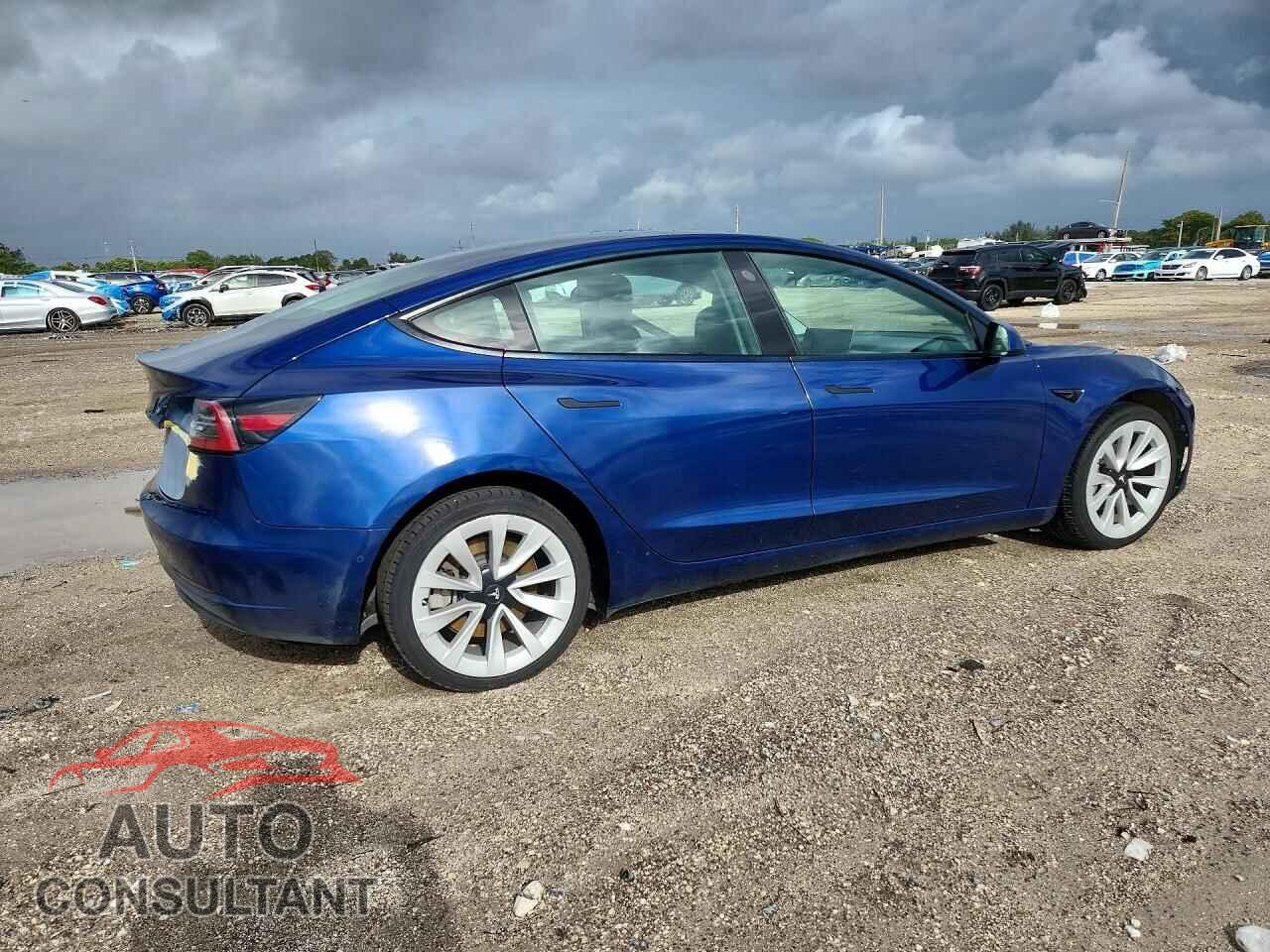 TESLA MODEL 3 2022 - 5YJ3E1EA9NF372659