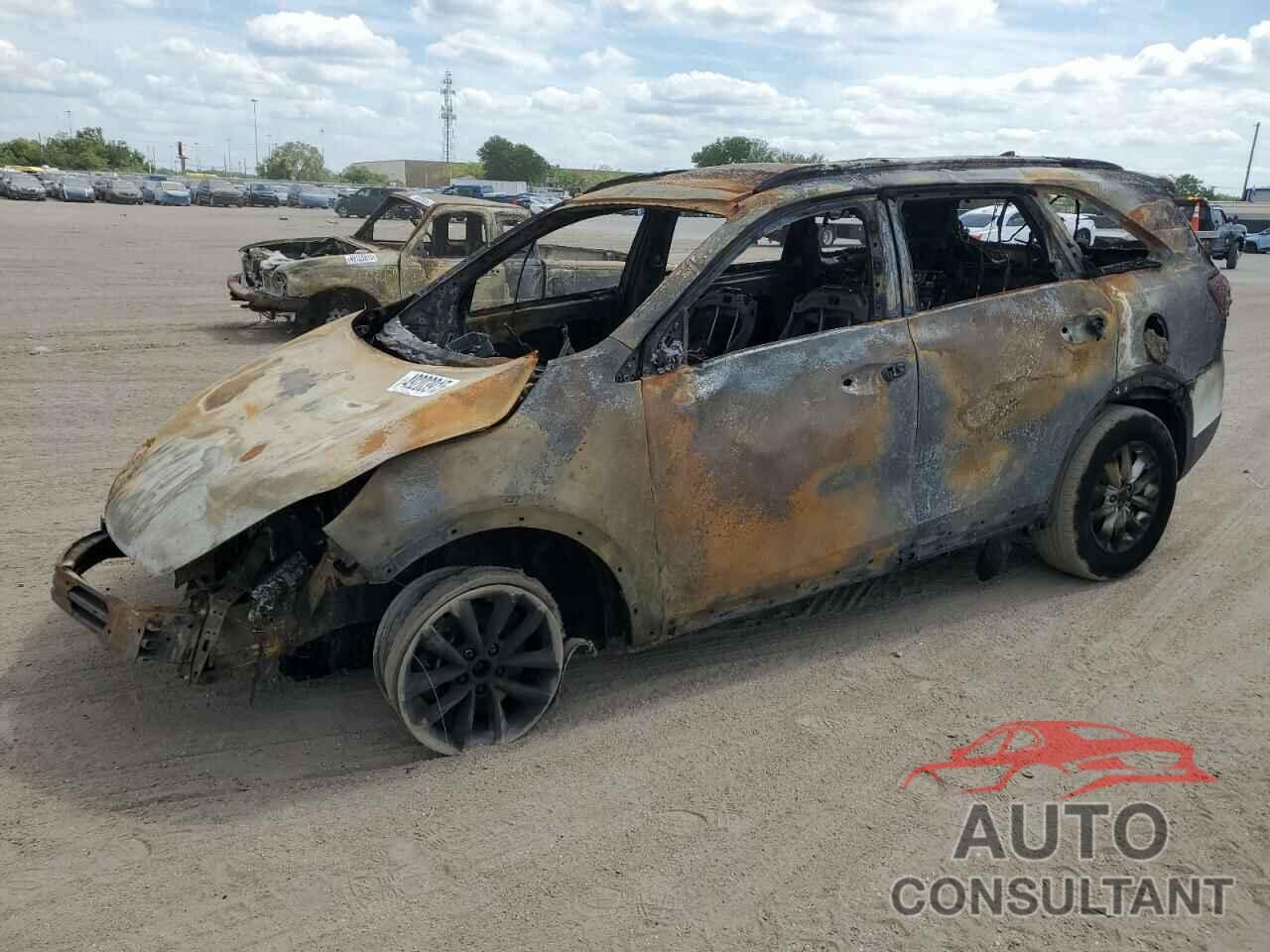 KIA SORENTO 2018 - 5XYPGDA32JG414189