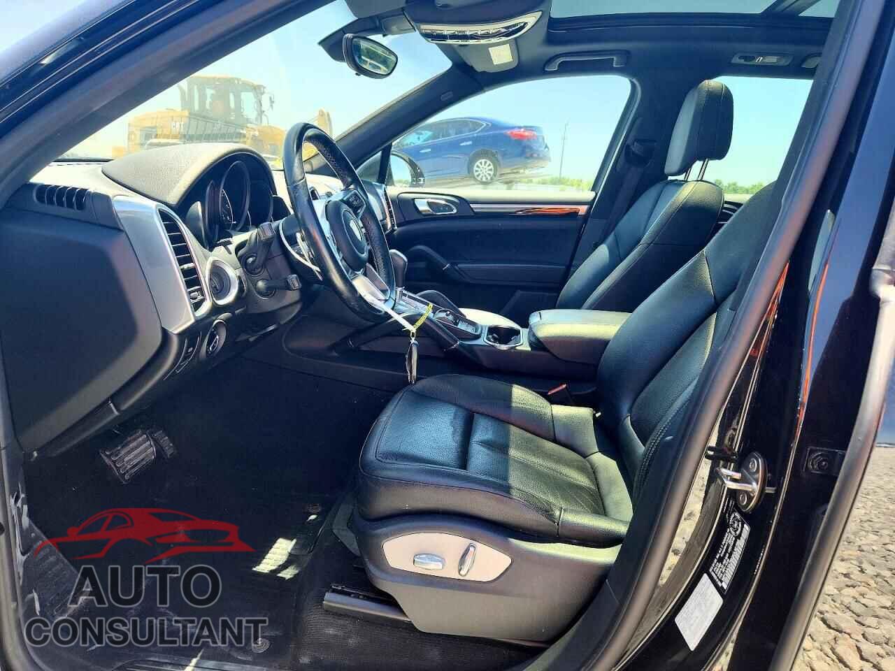 PORSCHE CAYENNE 2016 - WP1AA2A28GKA36786
