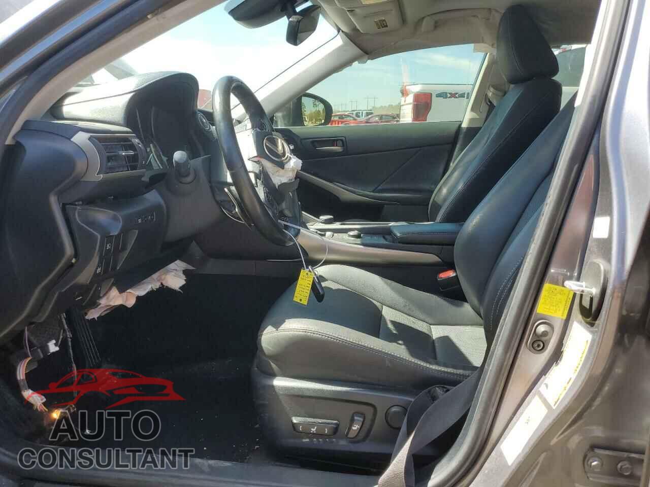 LEXUS IS 2018 - JTHBA1D26J5075005