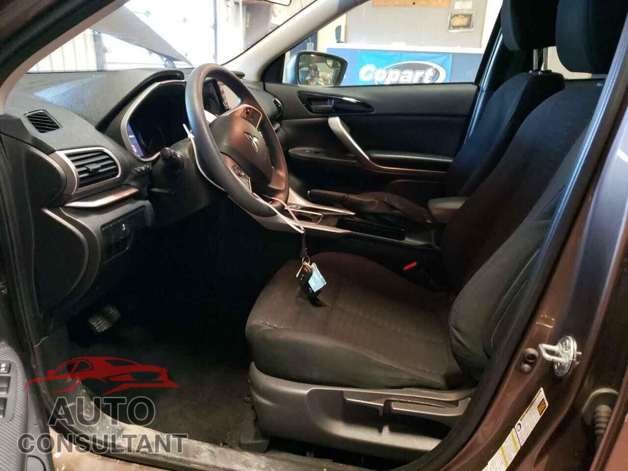 MITSUBISHI ECLIPSE 2018 - JA4AT3AA0JZ044639