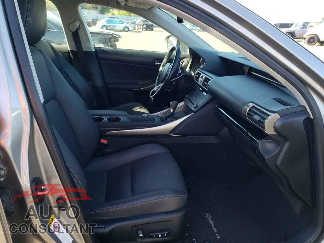 LEXUS IS 2016 - JTHBA1D29G5012389