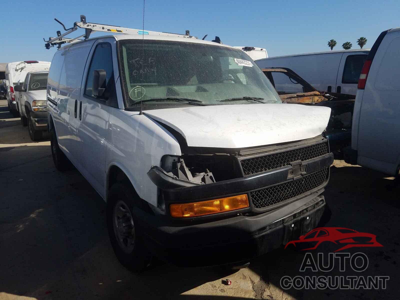 CHEVROLET EXPRESS 2018 - 1GCWGAFPXJ1340199