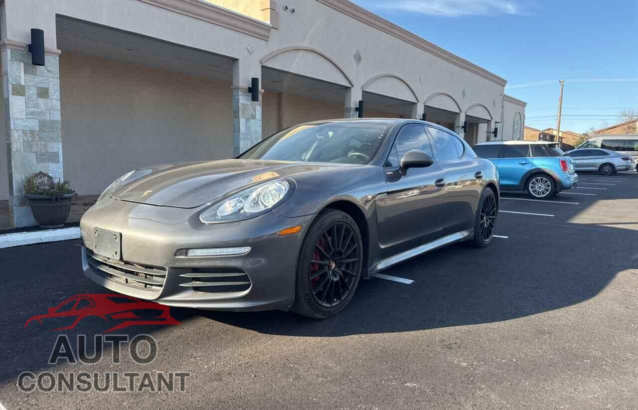 PORSCHE PANAMERA 2014 - WP0AA2A71EL008087