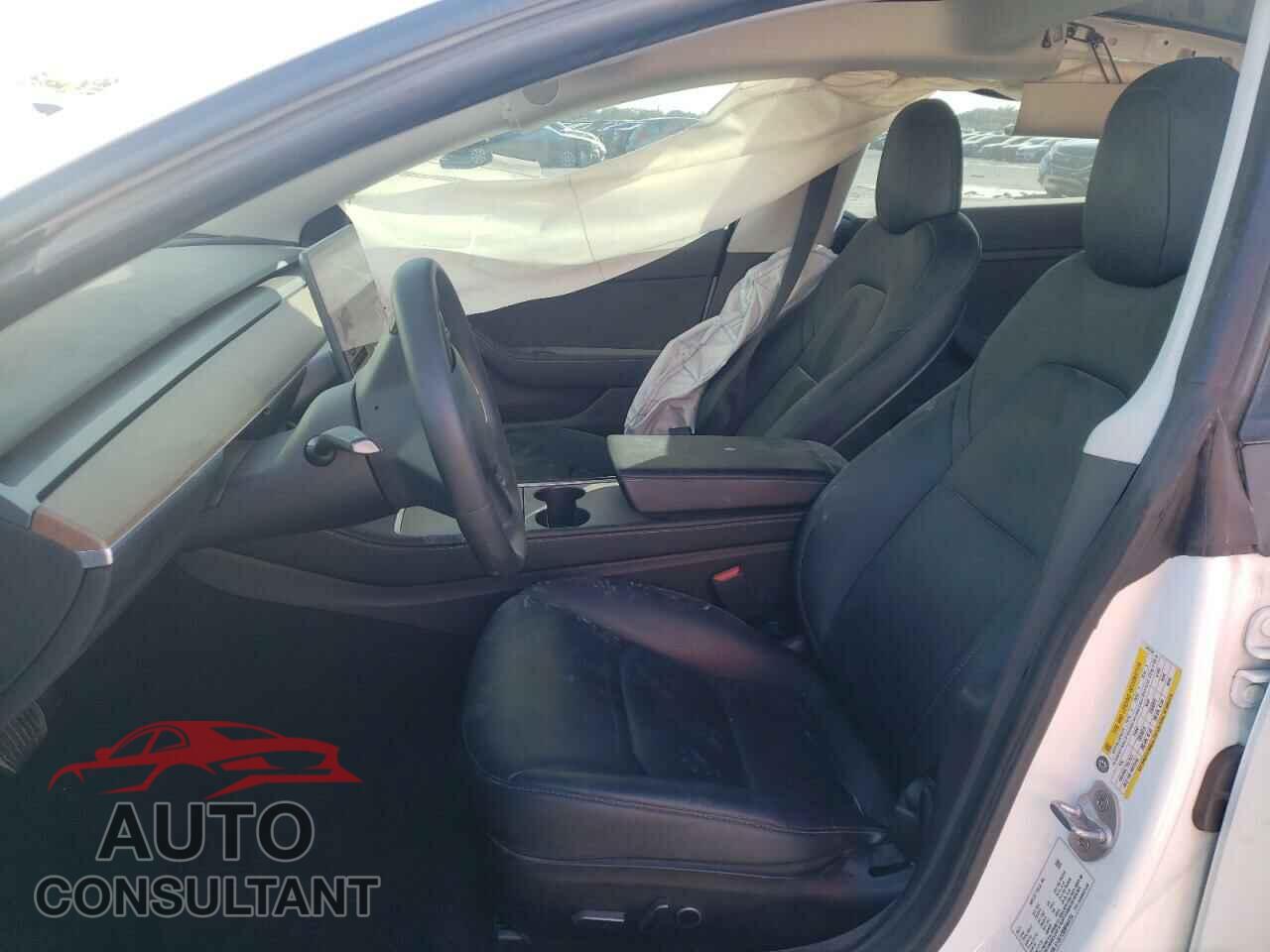 TESLA MODEL 3 2021 - 5YJ3E1EB8MF044754