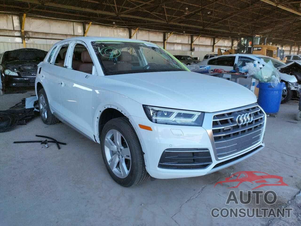 AUDI Q5 2018 - WA1BNAFY1J2027852