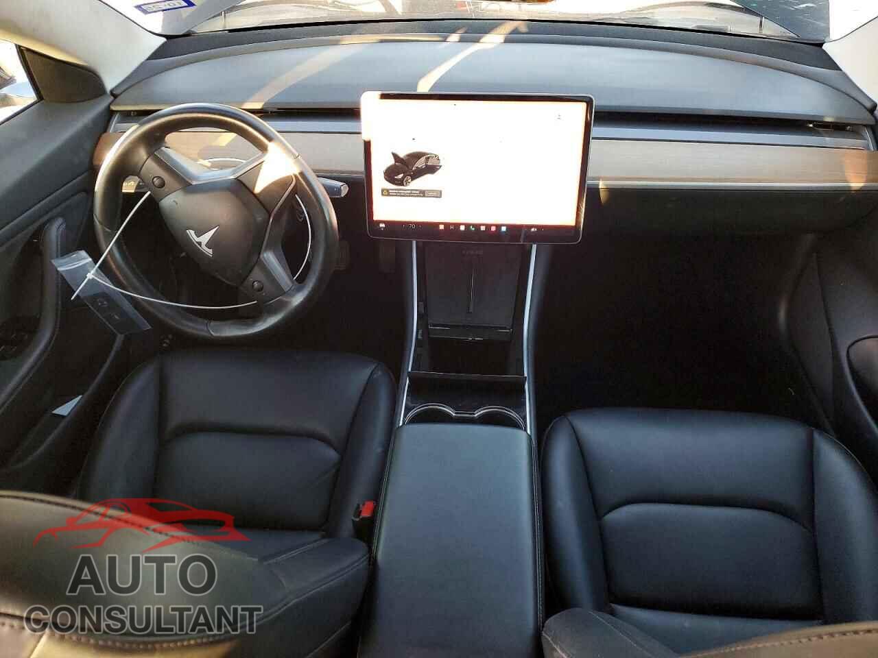 TESLA MODEL 3 2019 - 5YJ3E1EA0KF395548