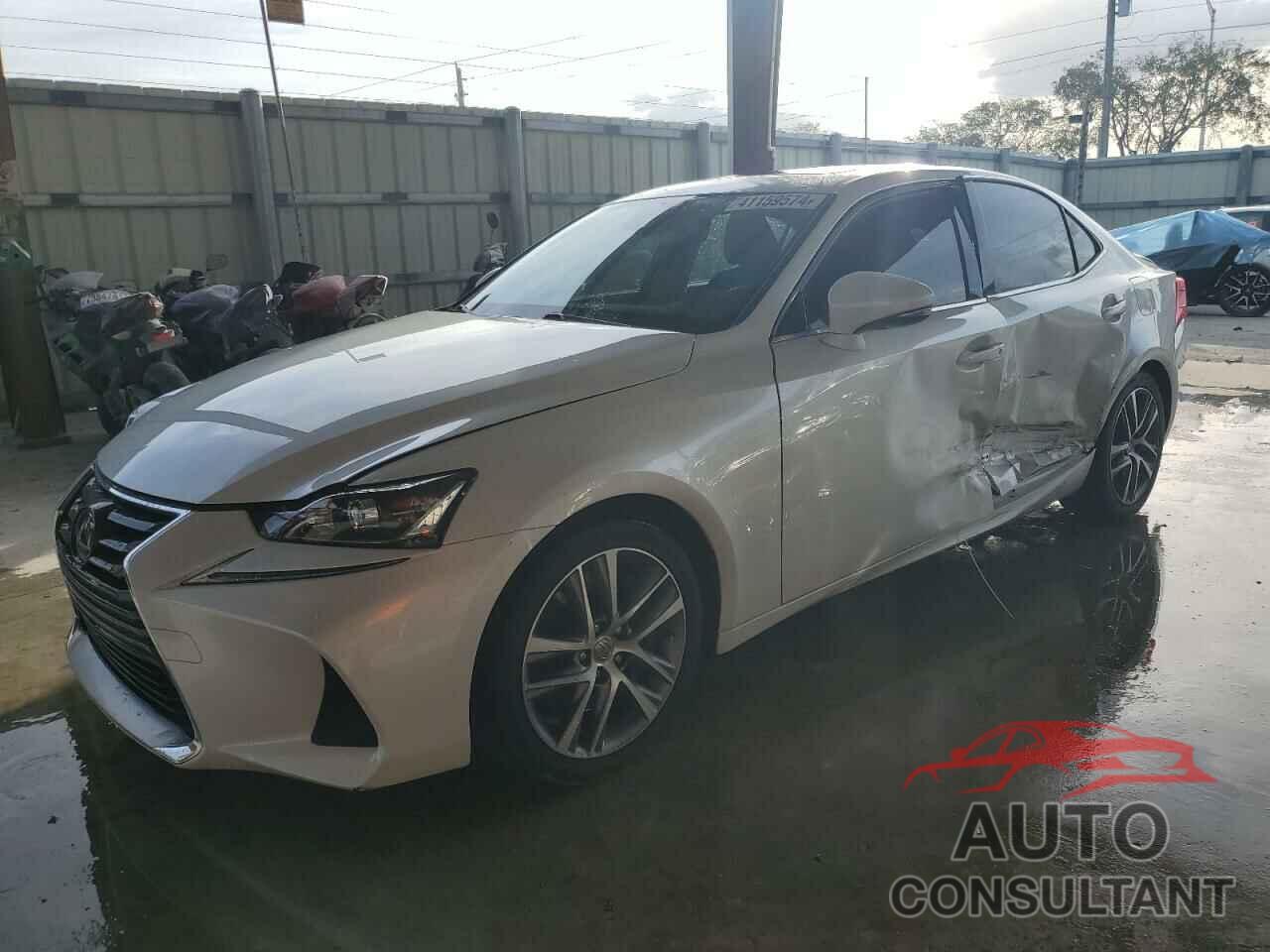 LEXUS IS 2018 - JTHBA1D27J5068001