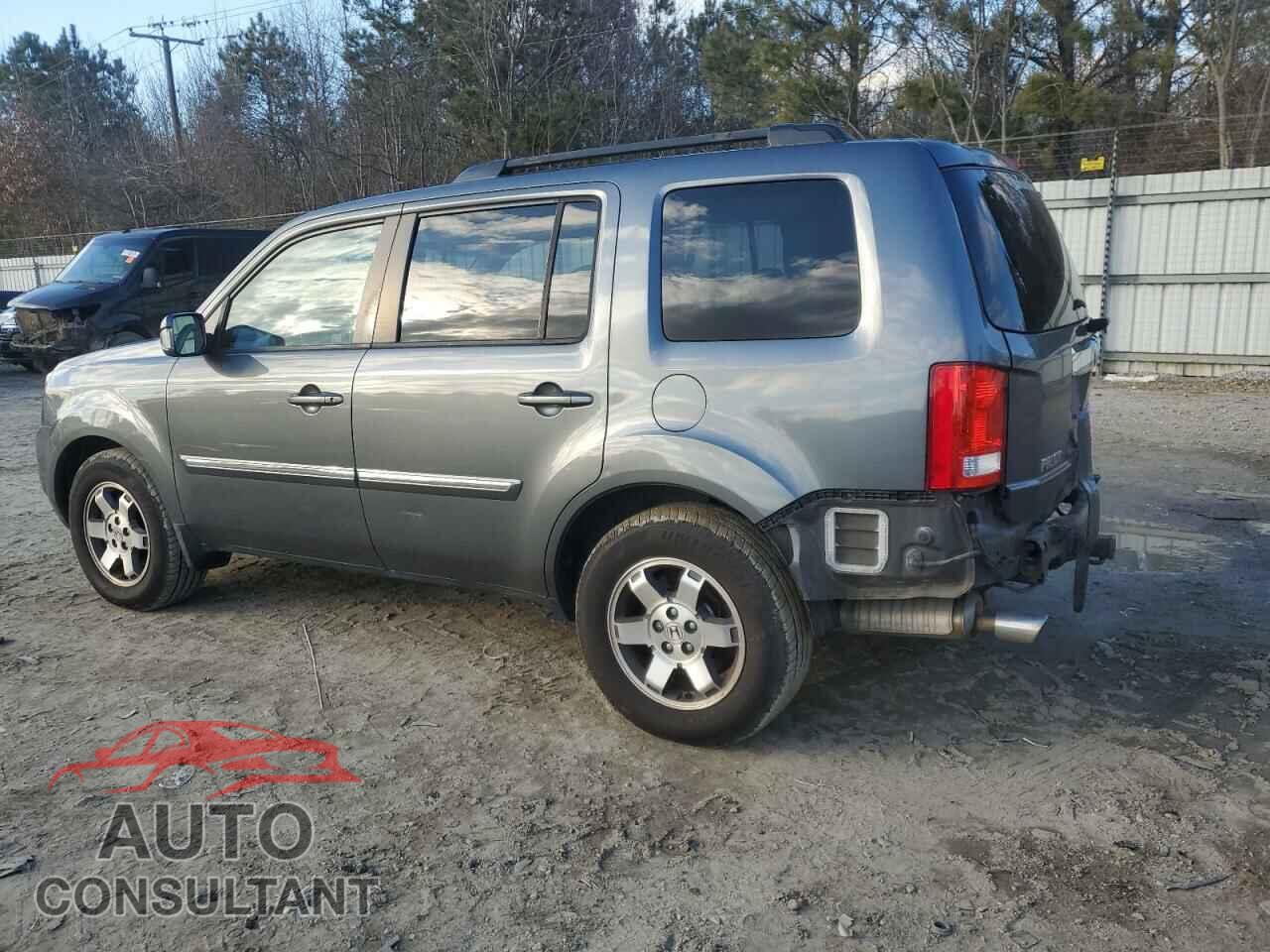 HONDA PILOT 2011 - 5FNYF4H99BB083556