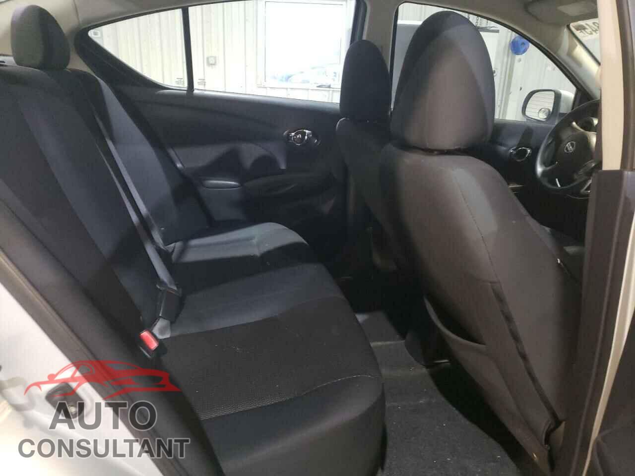 NISSAN VERSA 2013 - 3N1CN7AP4DL888444