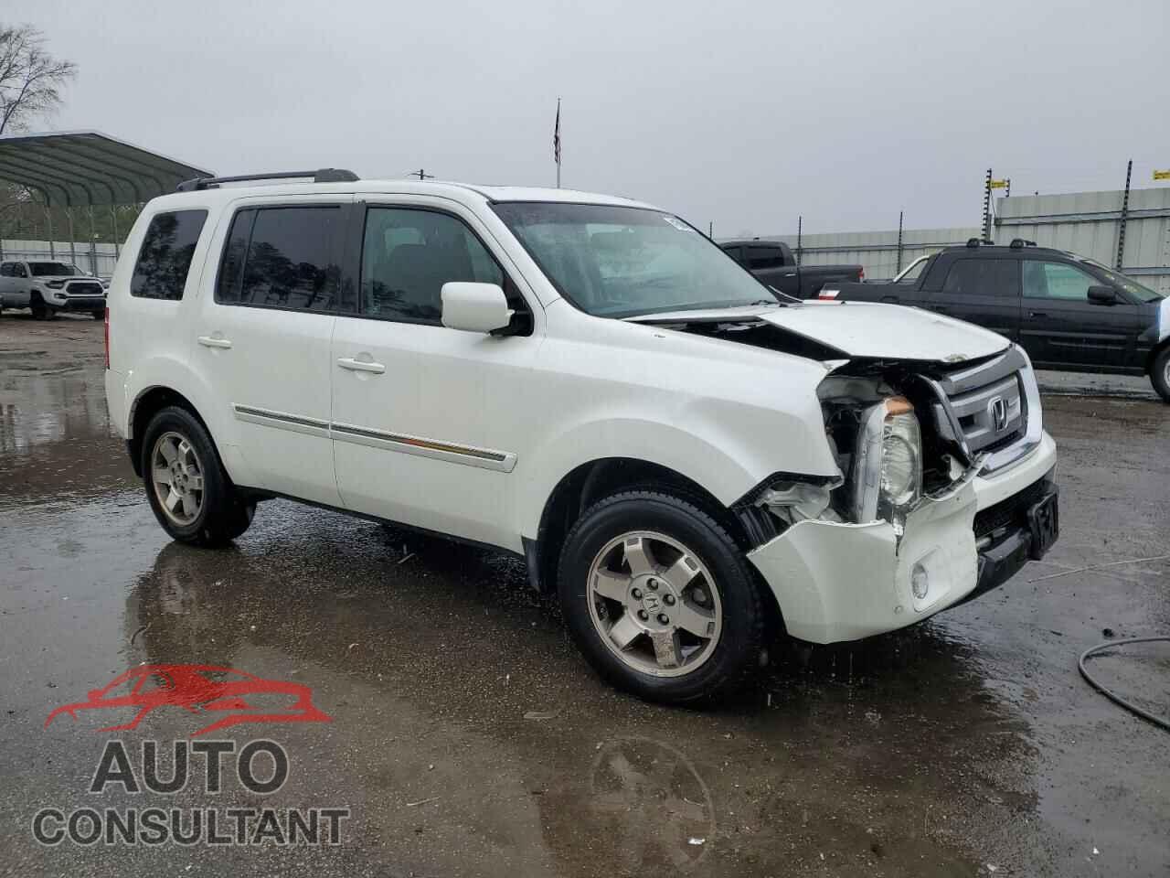 HONDA PILOT 2011 - 5FNYF4H90BB101930