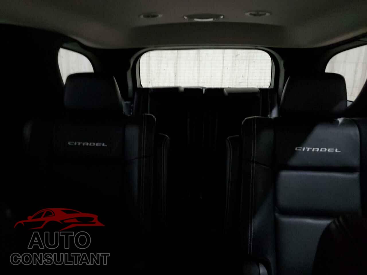 DODGE DURANGO 2018 - 1C4RDJEG0JC206085
