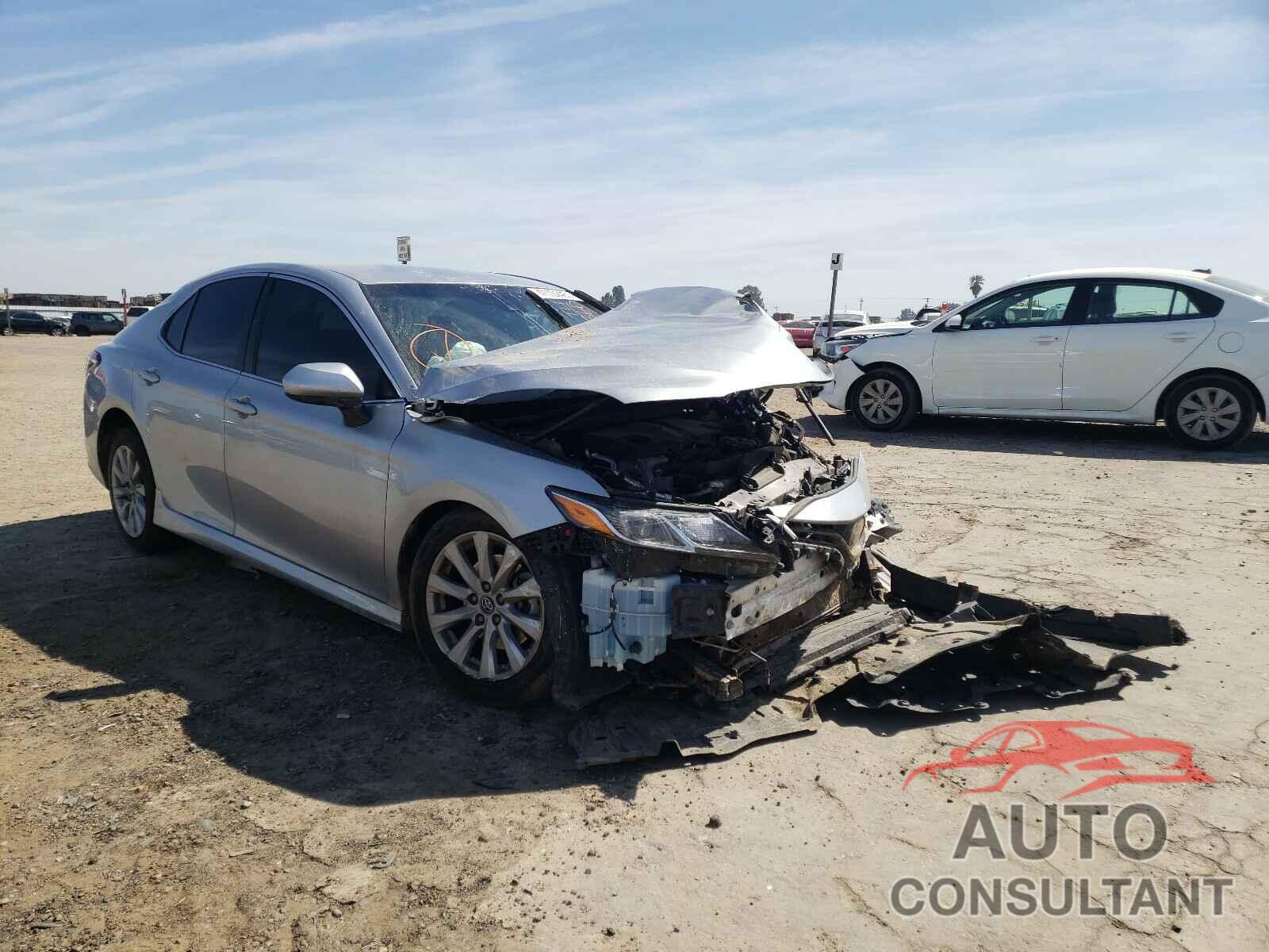 TOYOTA CAMRY 2018 - 4T1B11HK6JU620195