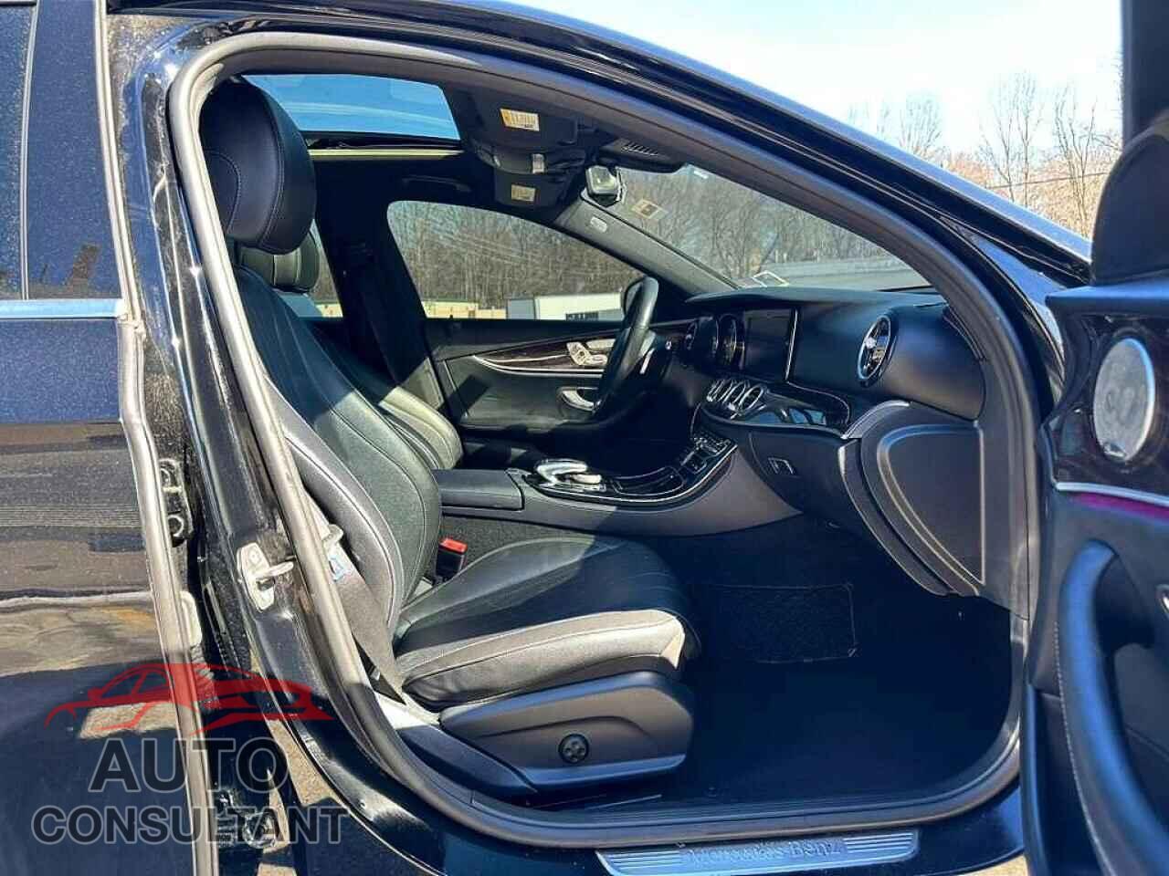 MERCEDES-BENZ E-CLASS 2017 - WDDZF4KBXHA053876