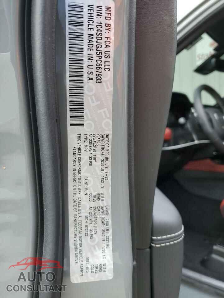 DODGE DURANGO 2023 - 1C4SDJGJ5PC667933