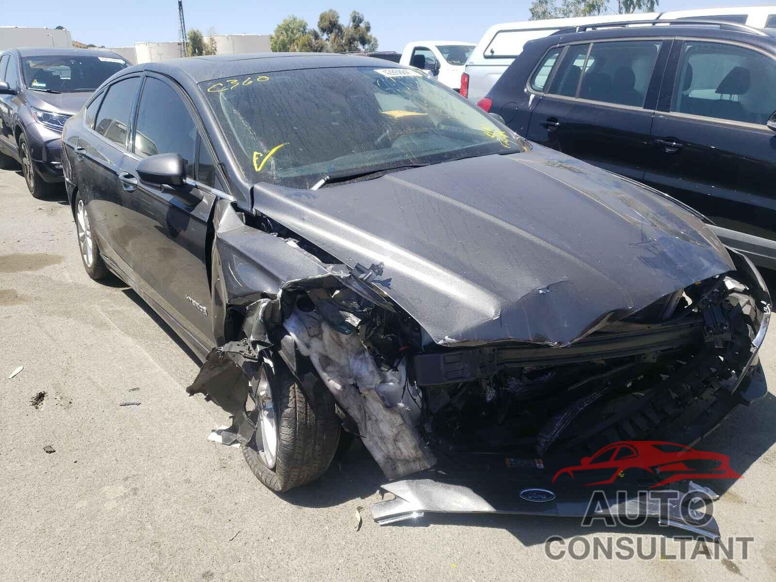 FORD FUSION 2019 - 3FA6P0LU1KR119611