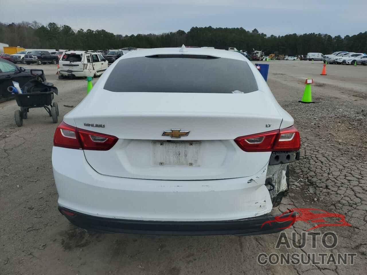 CHEVROLET MALIBU 2018 - 1G1ZD5ST7JF178348