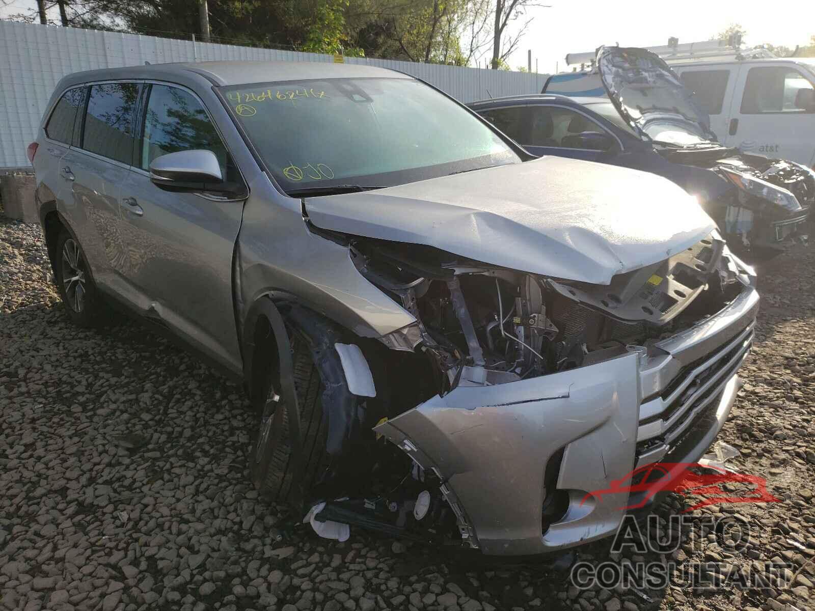 TOYOTA HIGHLANDER 2019 - 5TDBZRFH7KS927528