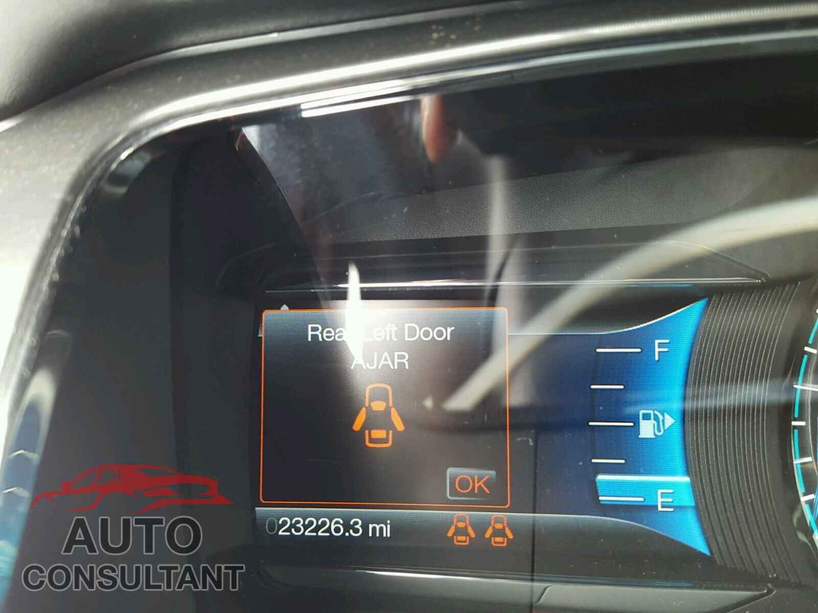 FORD TAURUS 2015 - 1FAHP2E86FG189638