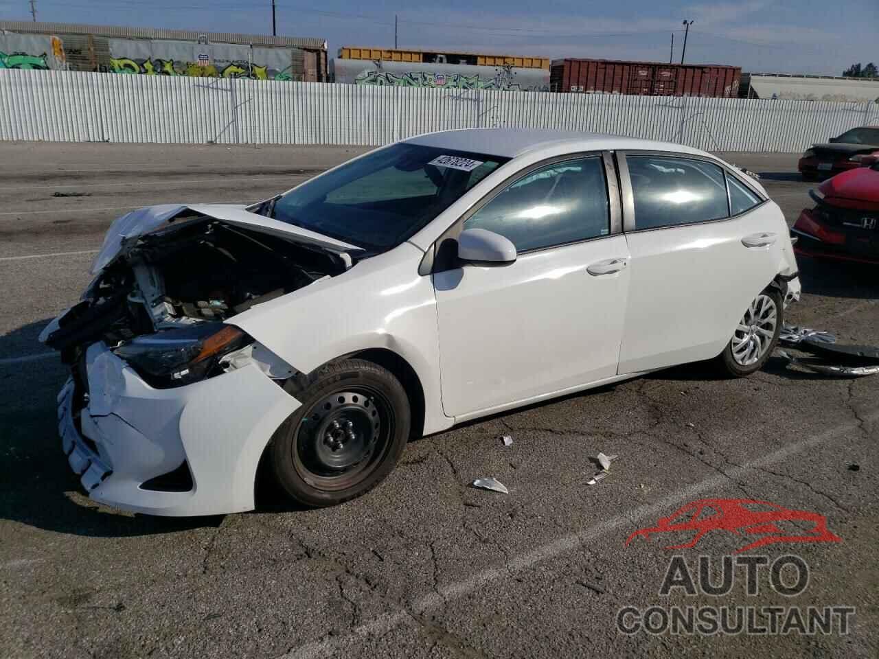 TOYOTA COROLLA 2018 - 5YFBURHE7JP794858