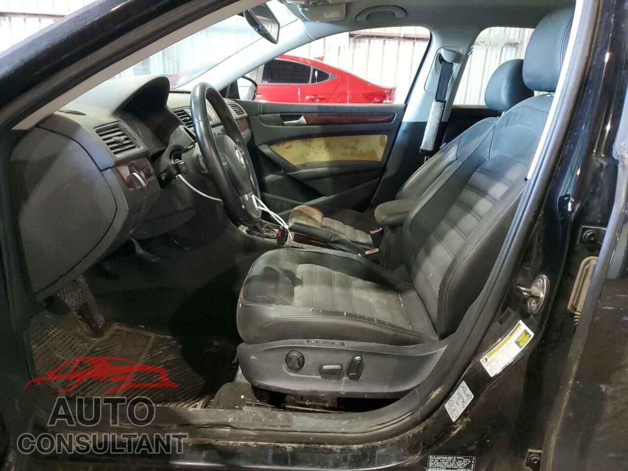 VOLKSWAGEN PASSAT 2012 - 1VWCM7A32CC013755