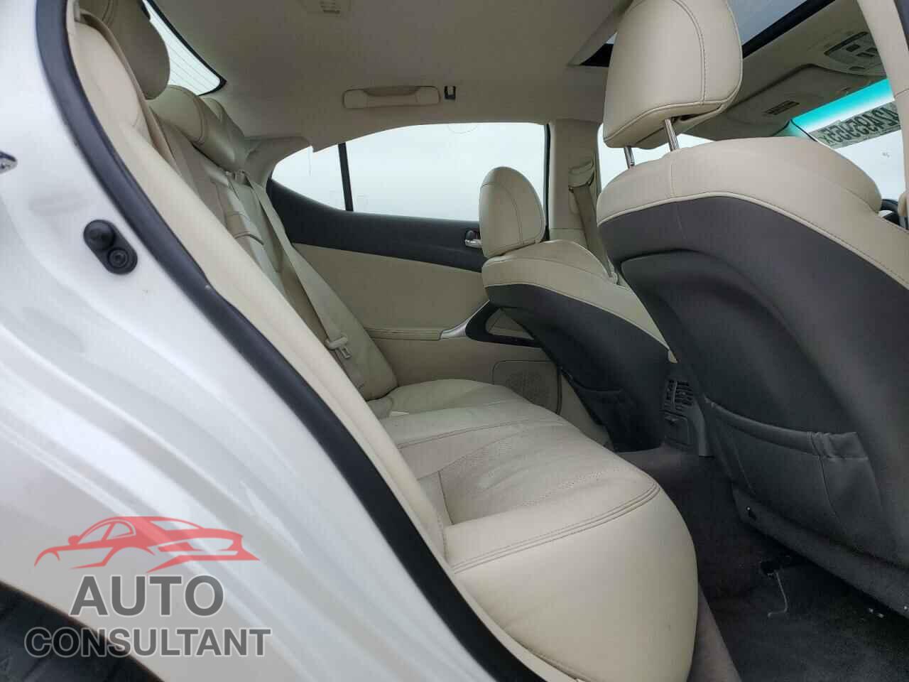 LEXUS IS 2012 - JTHBE5C26C5030856